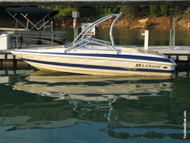 2002 Larson LXI210 Runabout Ski Boat For Sale with a Wakeboard Tower on Norris Lake