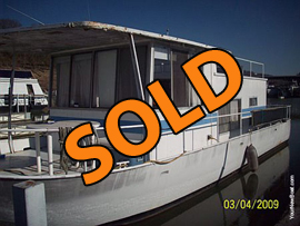 1970 River Queen 12 x 36 (Steel) Houseboat For Sale on Lake Cumberland