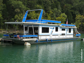 1986 Jamestowner 14 x 58 Aluminum Hull Houseboat For Sale on Norris Lake TN