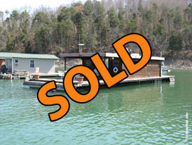20 x 64 Homebuilt Cedar Houseboat For Sale on Norris Lake