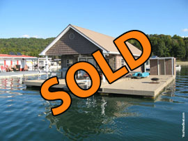 20 x 37 Floating House with Approx 740sqft and 2 Bedrooms For Sale on Norris Lake Tennessee at Waterside Marina